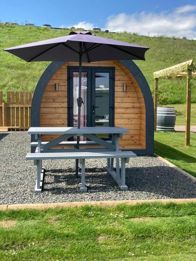 Marina Bay Pods 호텔 애버딘 외부 사진